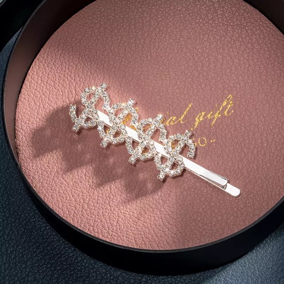 🔴𝟱/$𝟮𝟬🔴𝗖𝗟𝗘𝗔𝗥𝗔𝗡𝗖𝗘 $$$$ Hairpin NEW - Picture 12 of 12